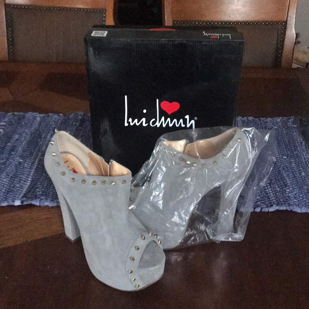 Suede bootie